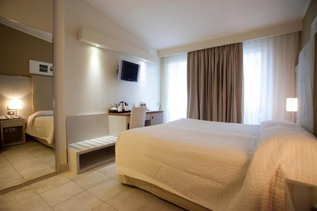 Roseo Euroterme Wellness Resort บาโญ ดิ โรมาญา ภายนอก รูปภาพ