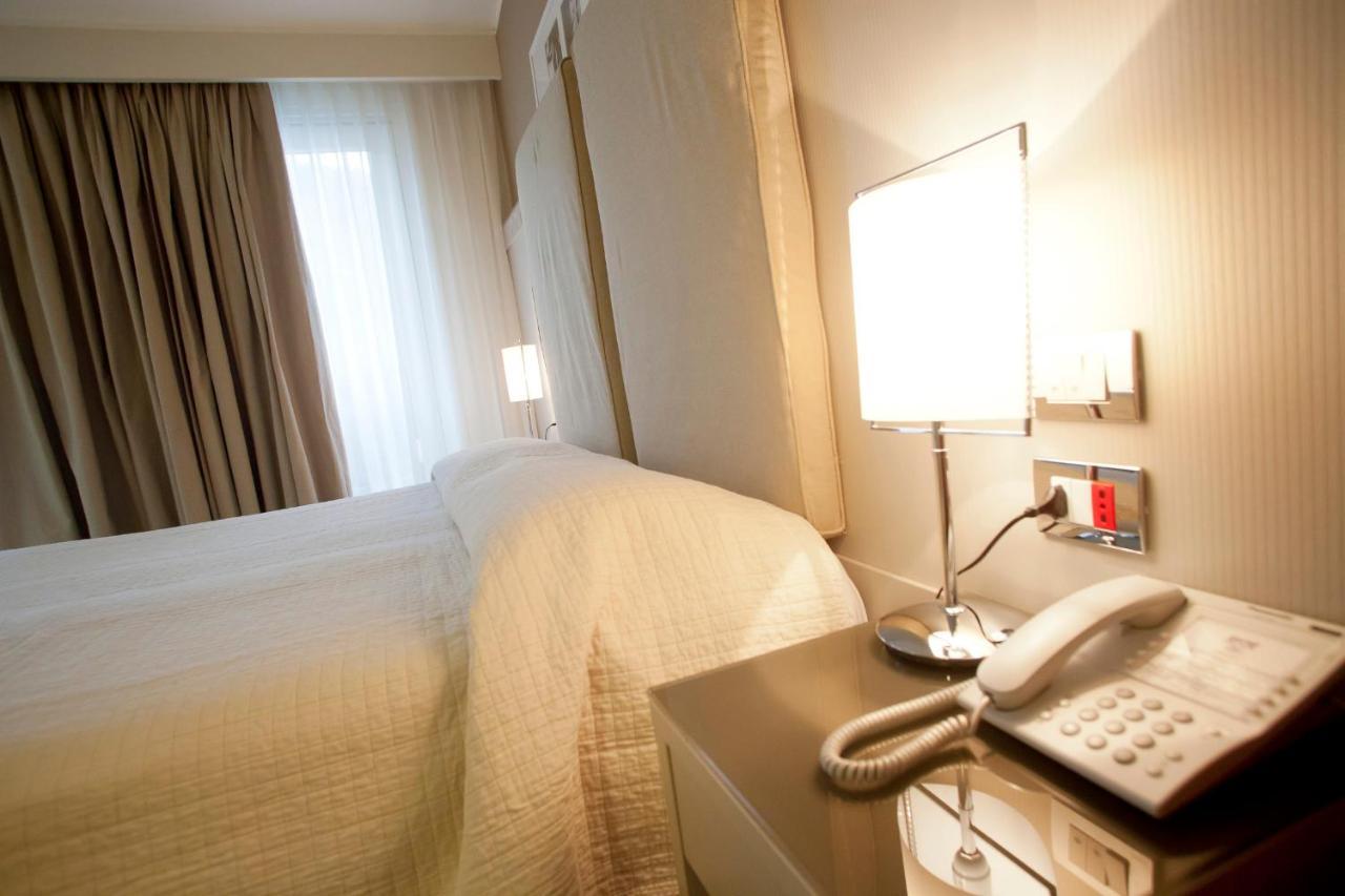 Roseo Euroterme Wellness Resort บาโญ ดิ โรมาญา ภายนอก รูปภาพ