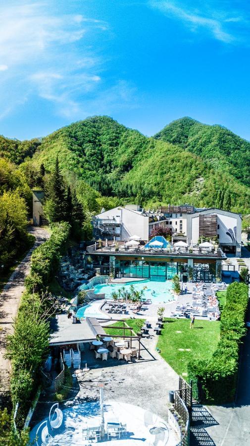 Roseo Euroterme Wellness Resort บาโญ ดิ โรมาญา ภายนอก รูปภาพ