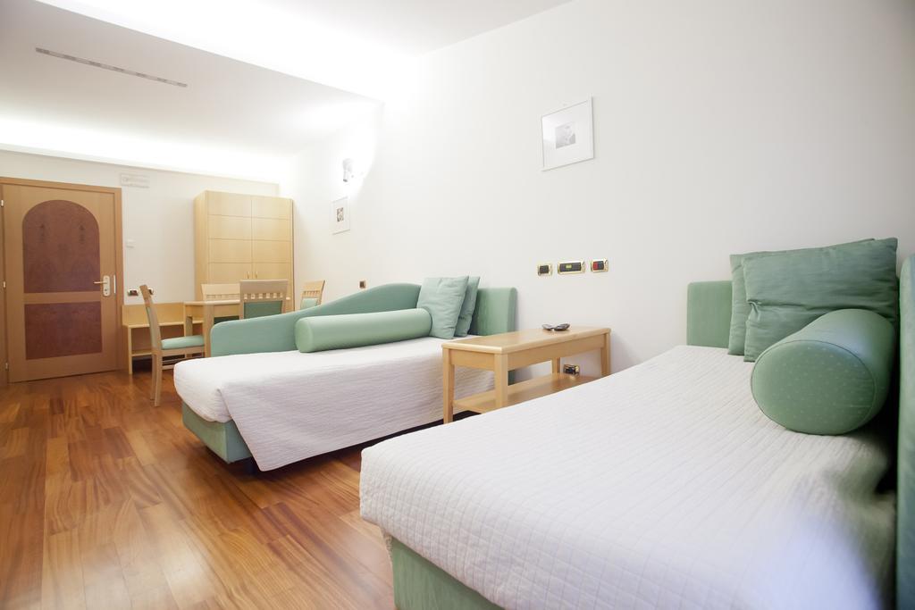Roseo Euroterme Wellness Resort บาโญ ดิ โรมาญา ภายนอก รูปภาพ