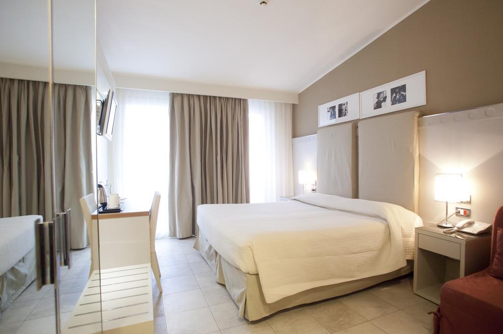 Roseo Euroterme Wellness Resort บาโญ ดิ โรมาญา ภายนอก รูปภาพ